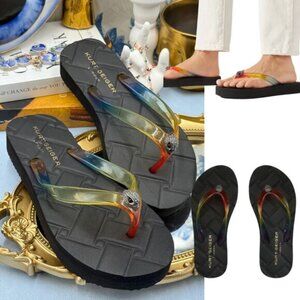 🆕 KURT GEIGER LONDON 🧿 NWOB Japonski Kensington Rainbow Flipflop, Black - Sz 7